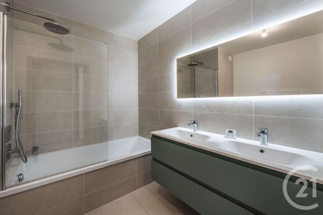Appartement T4 à vendre - 4 pièces - 97.41 m2 - ANNECY LE VIEUX - 74 - RHONE-ALPES - Century 21 Cd Immo