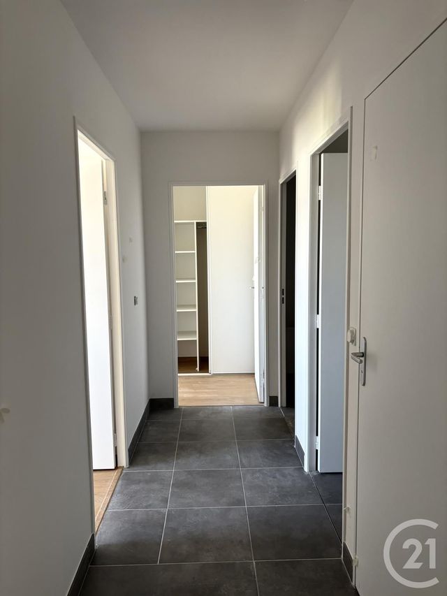 Appartement T3 à vendre - 3 pièces - 74.01 m2 - MEYTHET - 74 - RHONE-ALPES - Century 21 Cd Immo