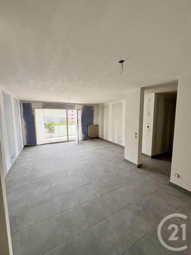Appartement T3 à vendre - 3 pièces - 72.45 m2 - MEYTHET - 74 - RHONE-ALPES - Century 21 Cd Immo