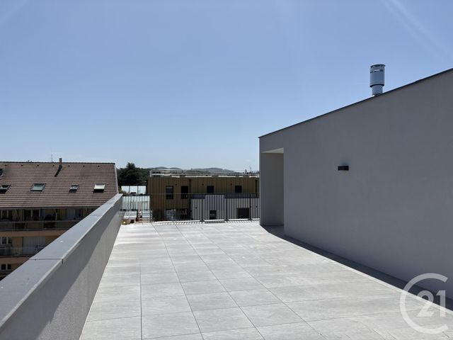 Appartement T5 à vendre - 5 pièces - 135.86 m2 - MEYTHET - 74 - RHONE-ALPES - Century 21 Cd Immo