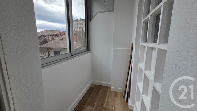 Appartement F3 à louer - 3 pièces - 80.0 m2 - ANNECY - 74 - RHONE-ALPES - Century 21 Cd Immo