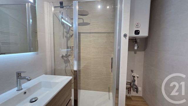 Appartement F3 à louer - 3 pièces - 80.0 m2 - ANNECY - 74 - RHONE-ALPES - Century 21 Cd Immo