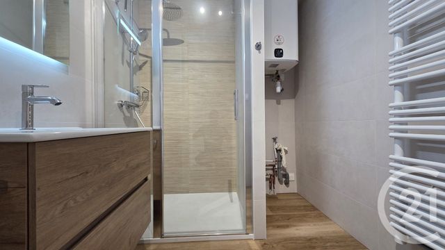 Appartement F3 à louer - 3 pièces - 80.0 m2 - ANNECY - 74 - RHONE-ALPES - Century 21 Cd Immo