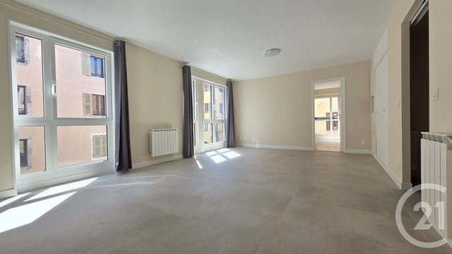 Appartement T4 à louer - 4 pièces - 86.36 m2 - ANNECY - 74 - RHONE-ALPES - Century 21 Cd Immo