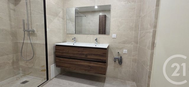 Appartement T4 à louer - 4 pièces - 86.36 m2 - ANNECY - 74 - RHONE-ALPES - Century 21 Cd Immo