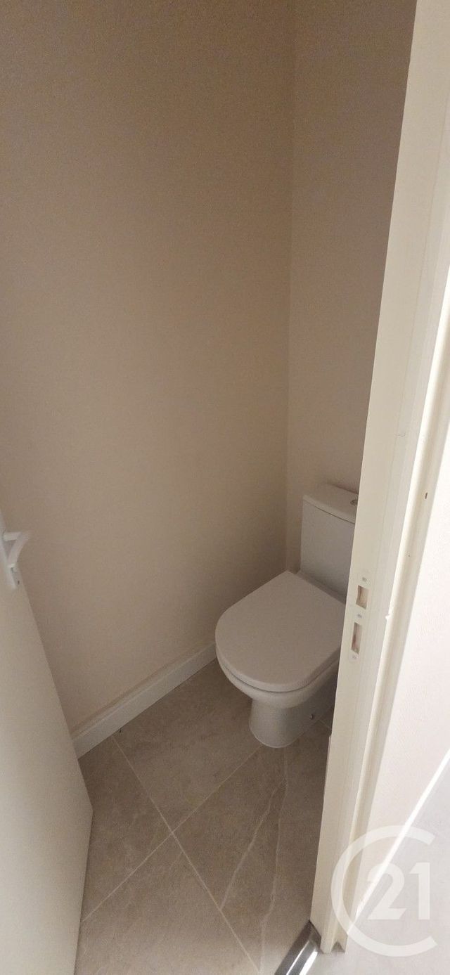 Appartement T4 à louer - 4 pièces - 86.36 m2 - ANNECY - 74 - RHONE-ALPES - Century 21 Cd Immo