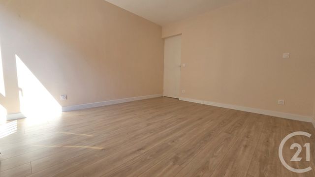 Appartement T4 à louer - 4 pièces - 86.36 m2 - ANNECY - 74 - RHONE-ALPES - Century 21 Cd Immo