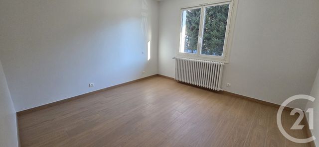 Appartement F4 à louer - 4 pièces - 86.0 m2 - THONES - 74 - RHONE-ALPES - Century 21 Cd Immo