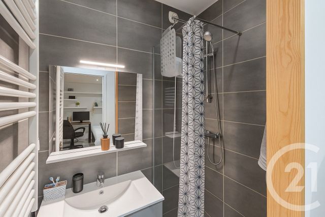 Appartement Autre à vendre - 3 pièces - 62.02 m2 - ANNECY - 74 - RHONE-ALPES - Century 21 Cd Immo