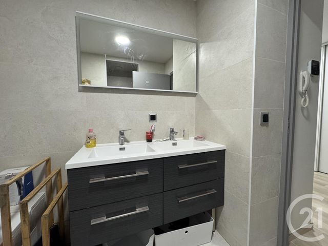 Appartement T4 à vendre - 4 pièces - 87.83 m2 - ANNECY - 74 - RHONE-ALPES - Century 21 Cd Immo