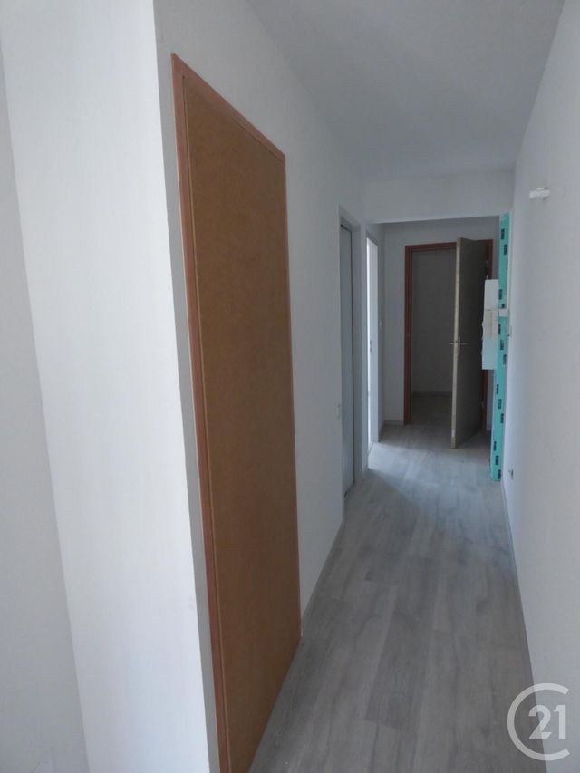 Appartement F2 à louer - 2 pièces - 49.36 m2 - RUMILLY - 74 - RHONE-ALPES - Century 21 Cd Immo