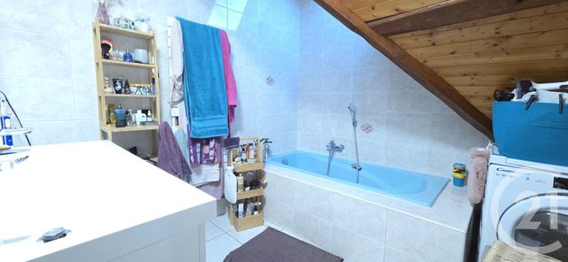 Appartement à louer - 5 pièces - 66.61 m2 - GRUFFY - 74 - RHONE-ALPES - Century 21 Cd Immo