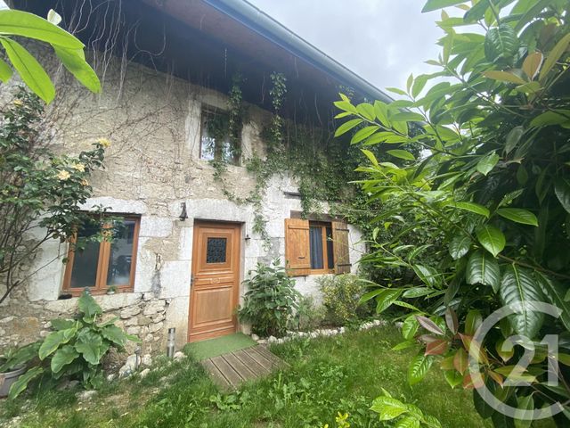 Appartement F2 à louer ENTRELACS