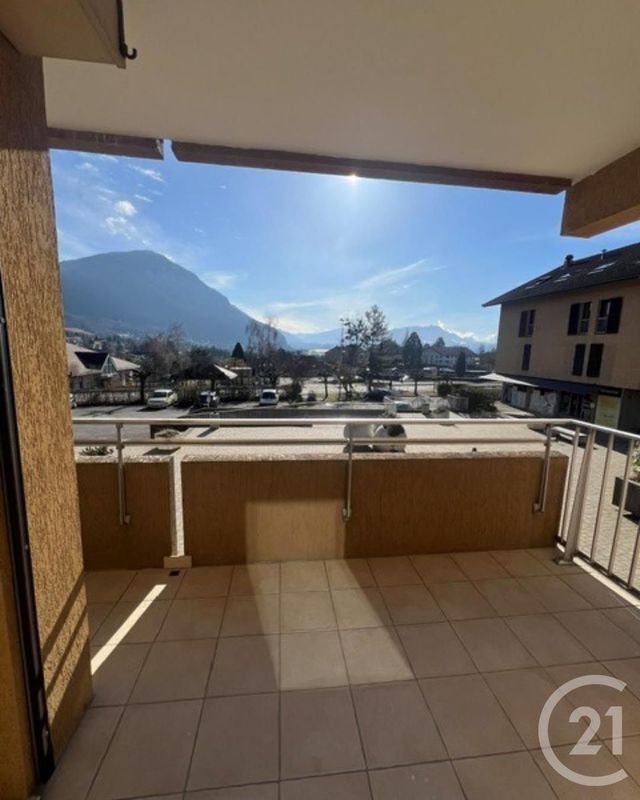 Appartement à louer - 2 pièces - 63.46 m2 - ANNECY LE VIEUX - 74 - RHONE-ALPES - Century 21 Cd Immo