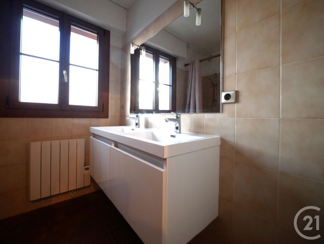 Appartement F4 à louer - 4 pièces - 87.03 m2 - ANNECY - 74 - RHONE-ALPES - Century 21 Cd Immo