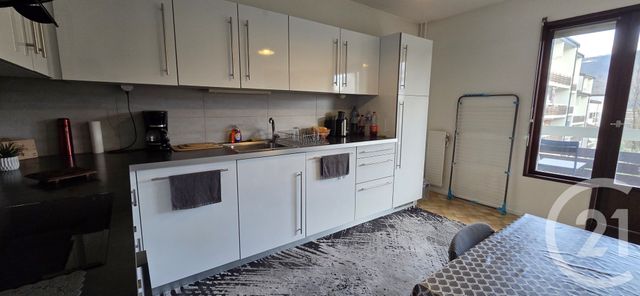 Appartement F3 à louer - 3 pièces - 70.36 m2 - SEYNOD - 74 - RHONE-ALPES - Century 21 Cd Immo