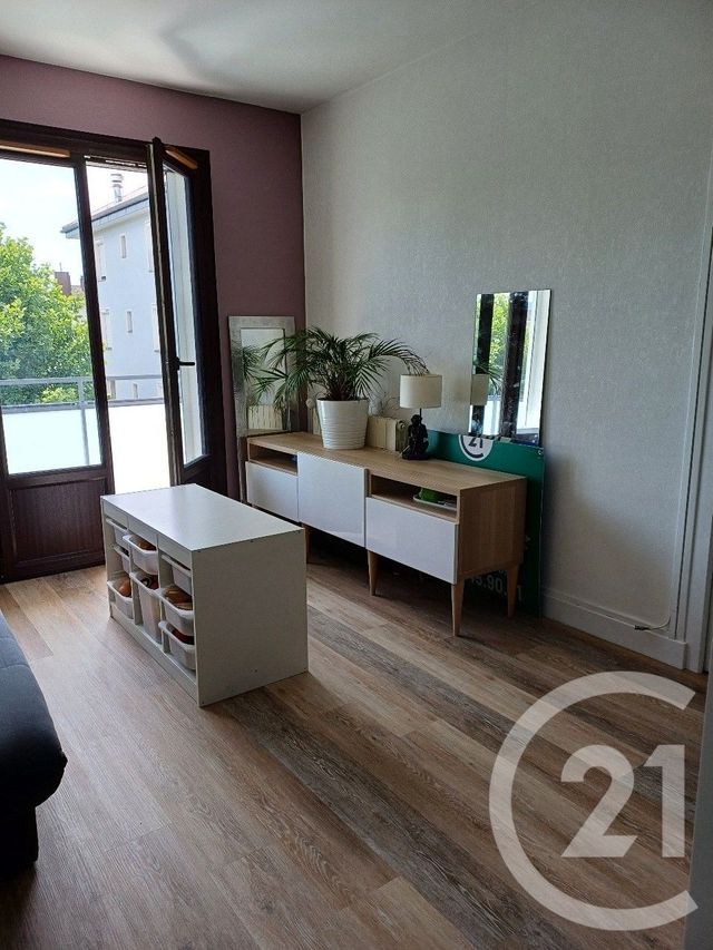 Appartement T3 à louer - 3 pièces - 53.63 m2 - ANNECY - 74 - RHONE-ALPES - Century 21 Cd Immo