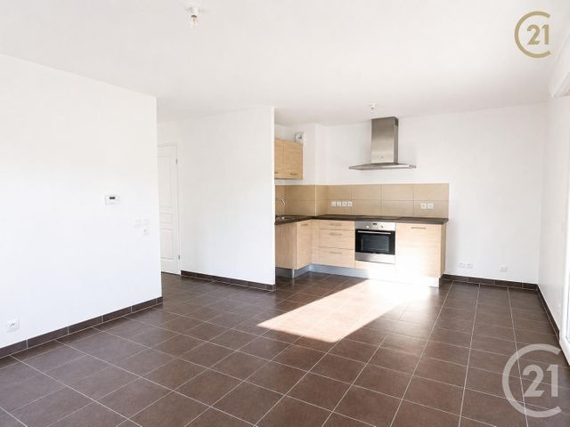 Appartement F2 à vendre - 2 pièces - 51.67 m2 - RUMILLY - 74 - RHONE-ALPES - Century 21 Cd Immo