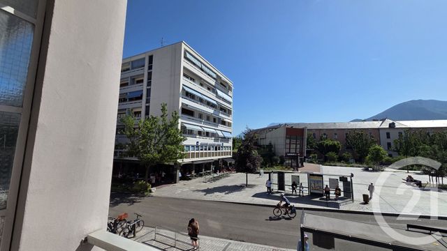Appartement F3 à louer - 3 pièces - 63.94 m2 - ANNECY - 74 - RHONE-ALPES - Century 21 Cd Immo