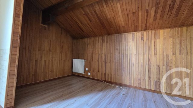 Appartement F3 à louer - 3 pièces - 82.68 m2 - SILLINGY - 74 - RHONE-ALPES - Century 21 Cd Immo