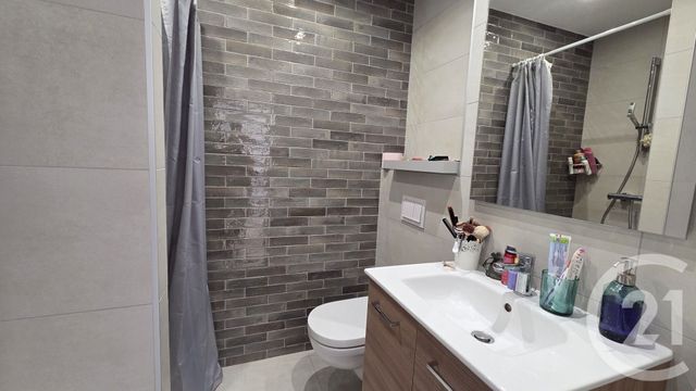 Appartement F1 à louer - 1 pièce - 37.5 m2 - ANNECY LE VIEUX - 74 - RHONE-ALPES - Century 21 Cd Immo