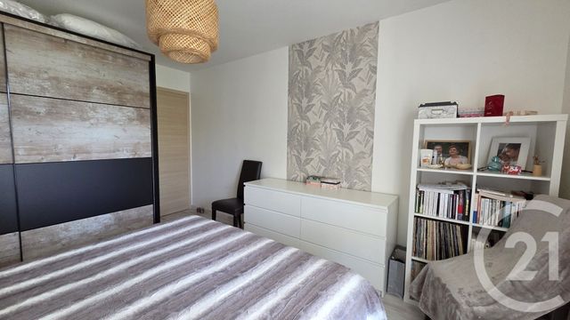 Appartement T3 à louer - 3 pièces - 81.14 m2 - RUMILLY - 74 - RHONE-ALPES - Century 21 Cd Immo