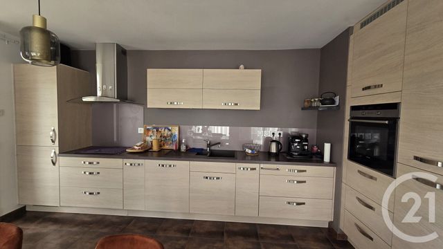 Appartement T3 à louer - 3 pièces - 81.14 m2 - RUMILLY - 74 - RHONE-ALPES - Century 21 Cd Immo