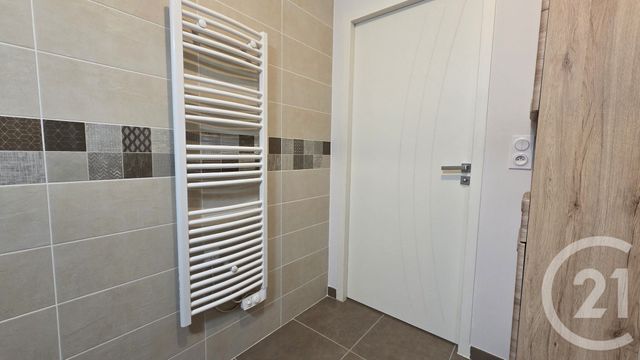 Appartement F3 à louer - 3 pièces - 61.12 m2 - CRAN GEVRIER - 74 - RHONE-ALPES - Century 21 Cd Immo