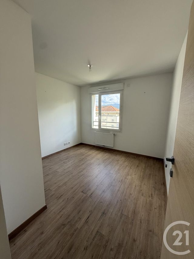 Appartement F4 à vendre - 4 pièces - 84.43 m2 - POISY - 74 - RHONE-ALPES - Century 21 Cd Immo