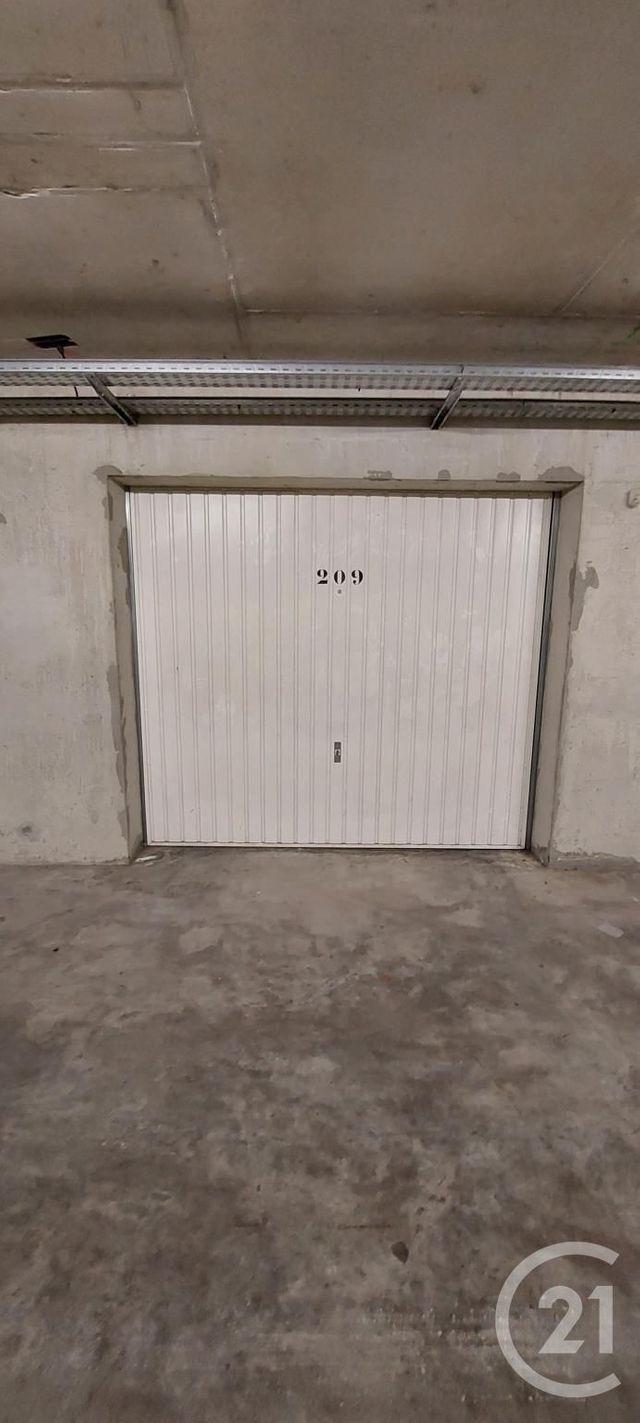 parking à louer - 27.0 m2 - CRAN GEVRIER - 74 - RHONE-ALPES - Century 21 Cd Immo
