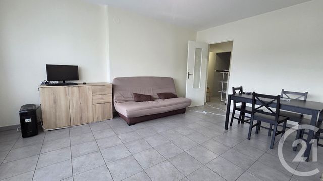 Appartement F2 à louer - 2 pièces - 52.41 m2 - RUMILLY - 74 - RHONE-ALPES - Century 21 Cd Immo