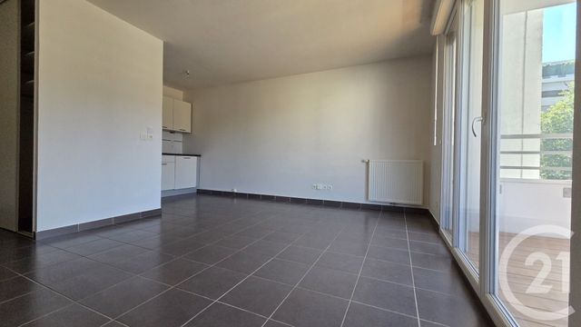 Appartement F2 à louer - 2 pièces - 45.75 m2 - SEYNOD - 74 - RHONE-ALPES - Century 21 Cd Immo