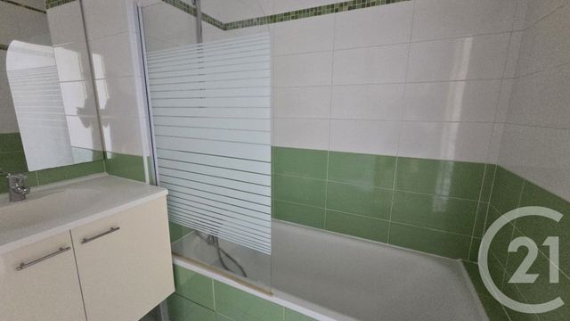Appartement F2 à louer - 2 pièces - 45.75 m2 - SEYNOD - 74 - RHONE-ALPES - Century 21 Cd Immo