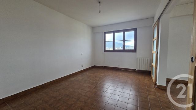 Appartement F4 à louer - 4 pièces - 87.03 m2 - ANNECY - 74 - RHONE-ALPES - Century 21 Cd Immo