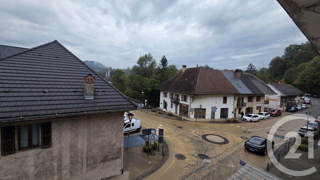 Appartement T4 à louer - 4 pièces - 103.83 m2 - ALBY SUR CHERAN - 74 - RHONE-ALPES - Century 21 Cd Immo